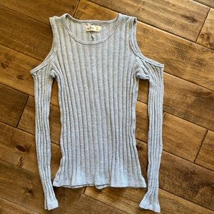 Grey Hollister top